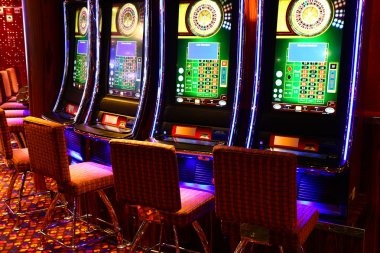 mantapslot live dealer studio with professional HD broadcast and multiple camera angles